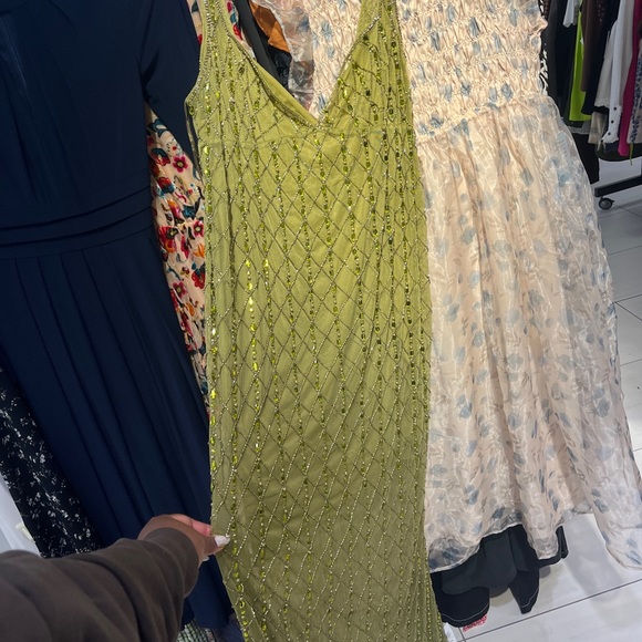 Embellished Sheer Mesh Gown
ASOS DESIGN - Picture 4 of 4